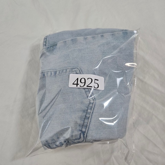 BDG Baggy Boyfriend Jeans Womens 31 Light Wash High Rise Thrashed Y2K Grunge - Picture 13 of 13